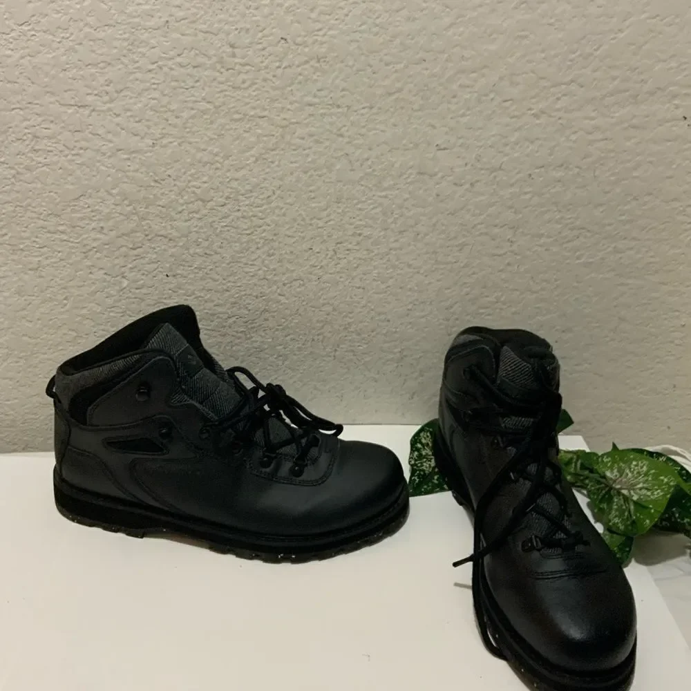 Columbia Men's Black Big Ridge Vibram Sole Hiker Boots Sz.11.5